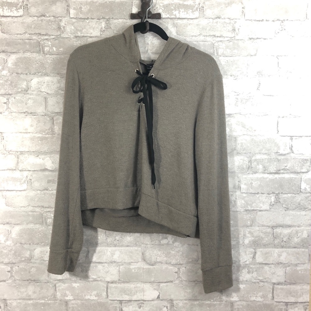 This&More Young Contemporary thin sweater